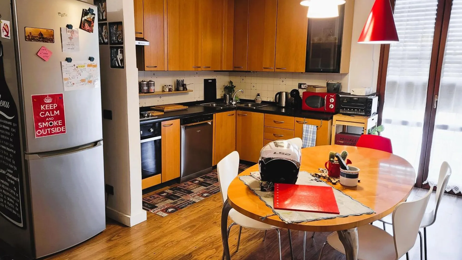 Firenze Home Away - Pape'S Cozy Apartment, Near Airport - 14 Min From City Center-10 Minutes Walk From The Baker Hughes Florence