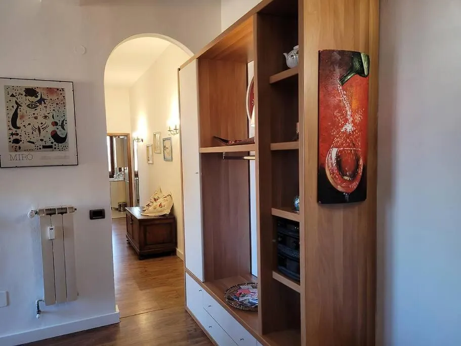 Firenze Home Away - Pape'S Cozy Apartment, Near Airport - 14 Min From City Center-10 Minutes Walk From The Baker Hughes Apartment Florence